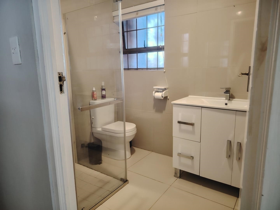 To Let 0 Bedroom Property for Rent in Heldervue Western Cape